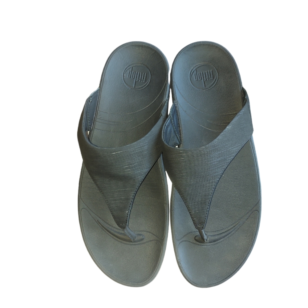 Fitflop black textured uppers black soles sz 9